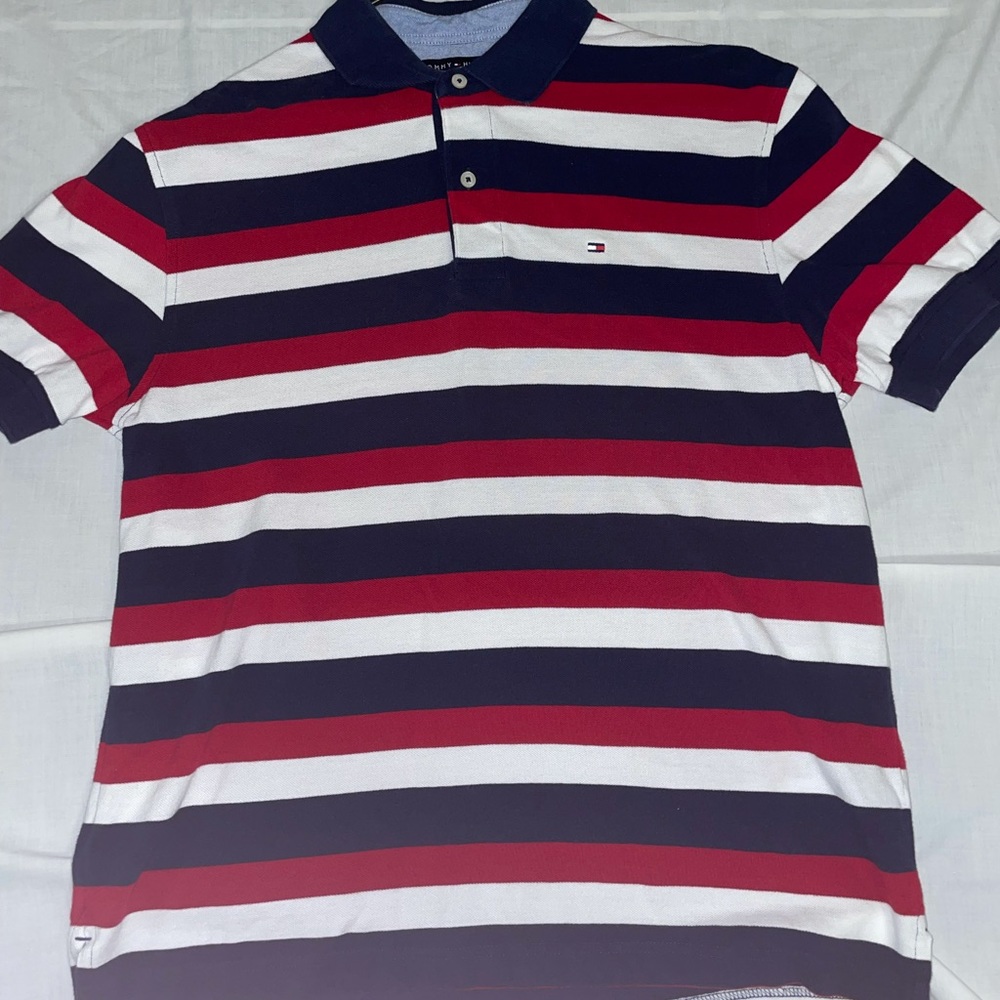 Men’s Tommy Hilfiger Polo Size Large